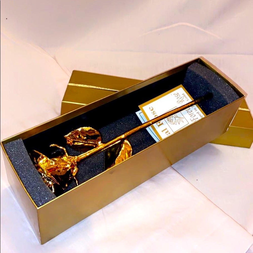 24k Gold Dipped Rose